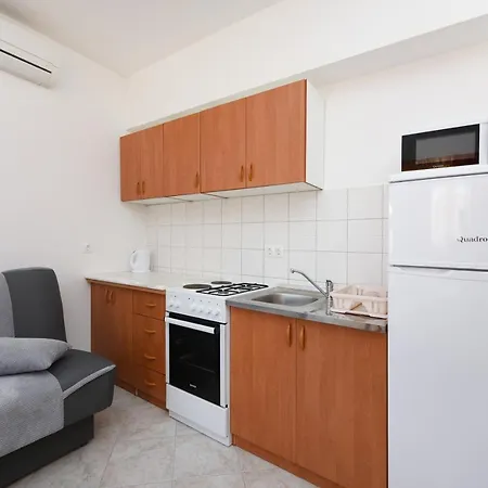 Sime Apartment Petrcane