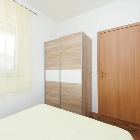 Sime * Petrčane