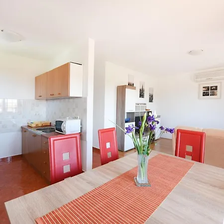 Sime Apartment Petrcane